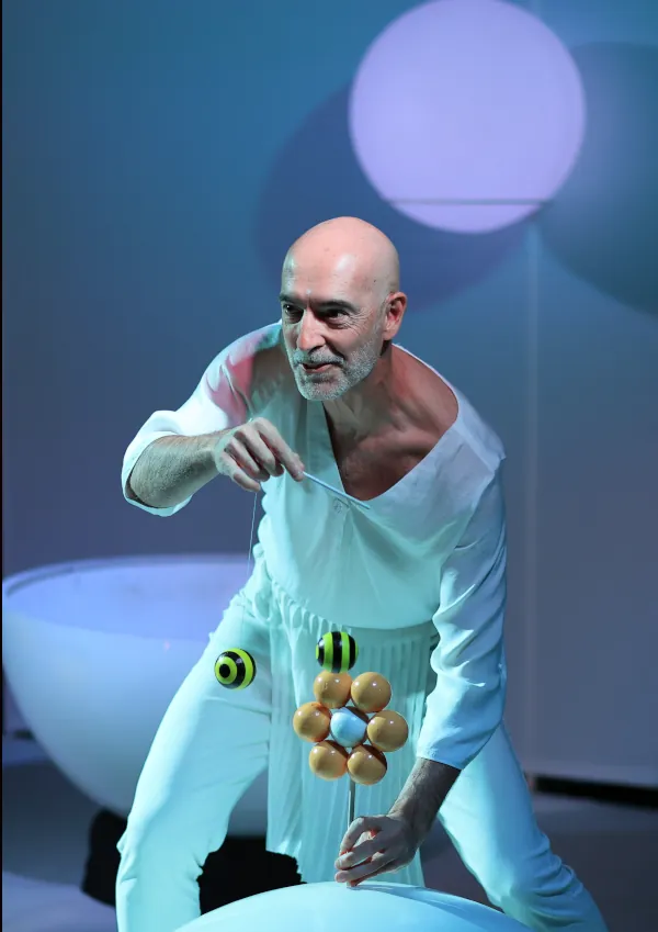 Baby Esferic – Aboon Theatre